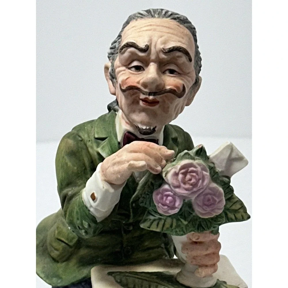 Rare Vintage Lefton The Florist Man Figurine Holding Flowers‎ 1950's Made Japan